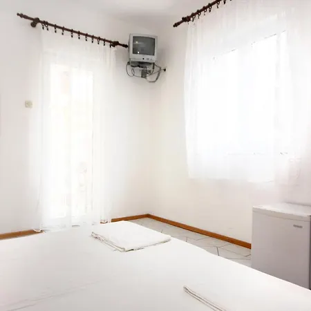 And By The Sea Pag - 3152 Pag Town