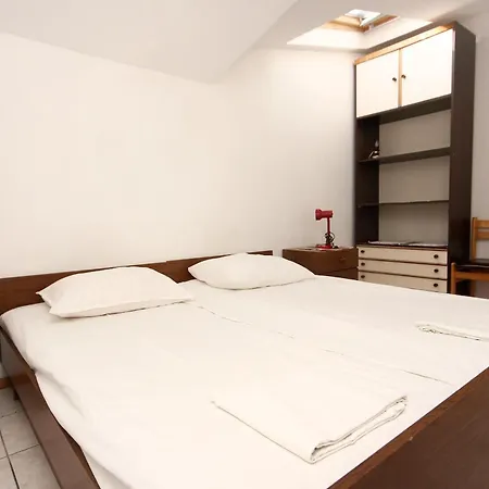 Gasthuis And By The Sea Pag - 3152 Pag Town