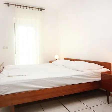 And By The Sea Pag - 3152 Guest house 3*